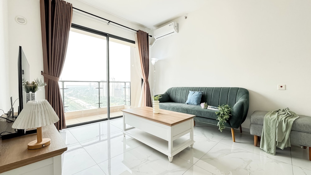 Quiet And Homey 2Br With Extra Room Apartment Sky House Bsd