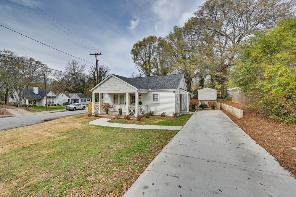 Greenville Vacation Rental ~ 4 Mi to Downtown! view 2