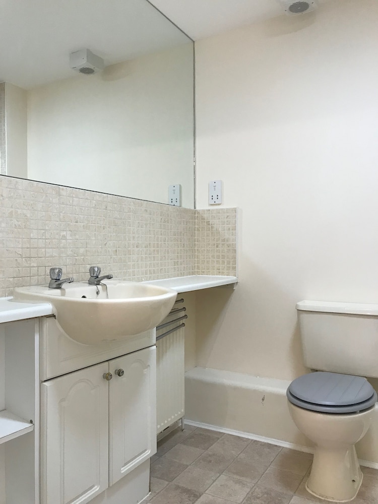 McDonald Road Apartment view 4