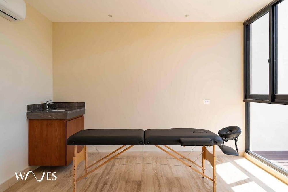 Premium Apartment W/private Pool & Garden