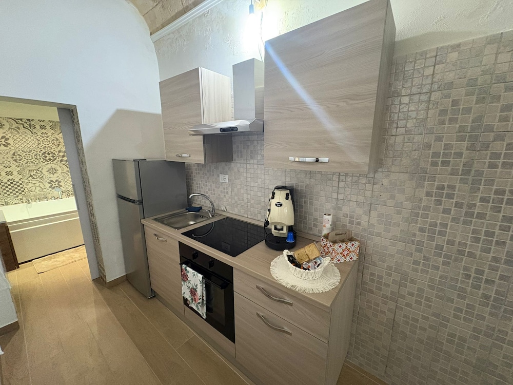 B&B Acclavio