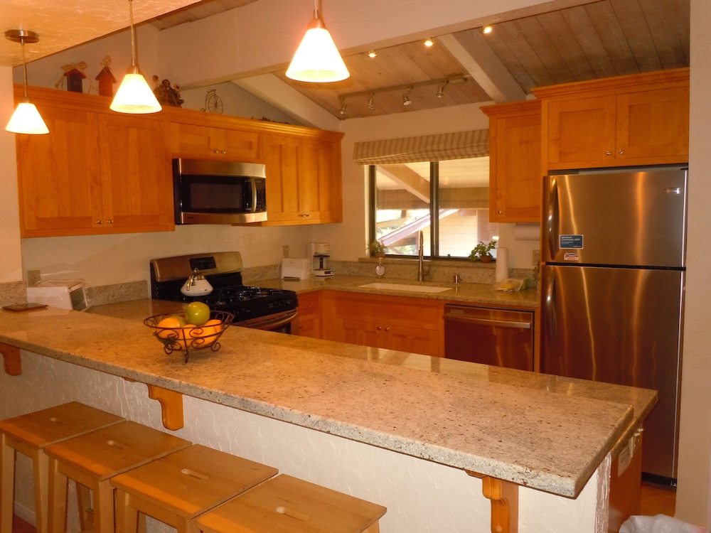 Snow Summit Townhouse Rentals & Sales