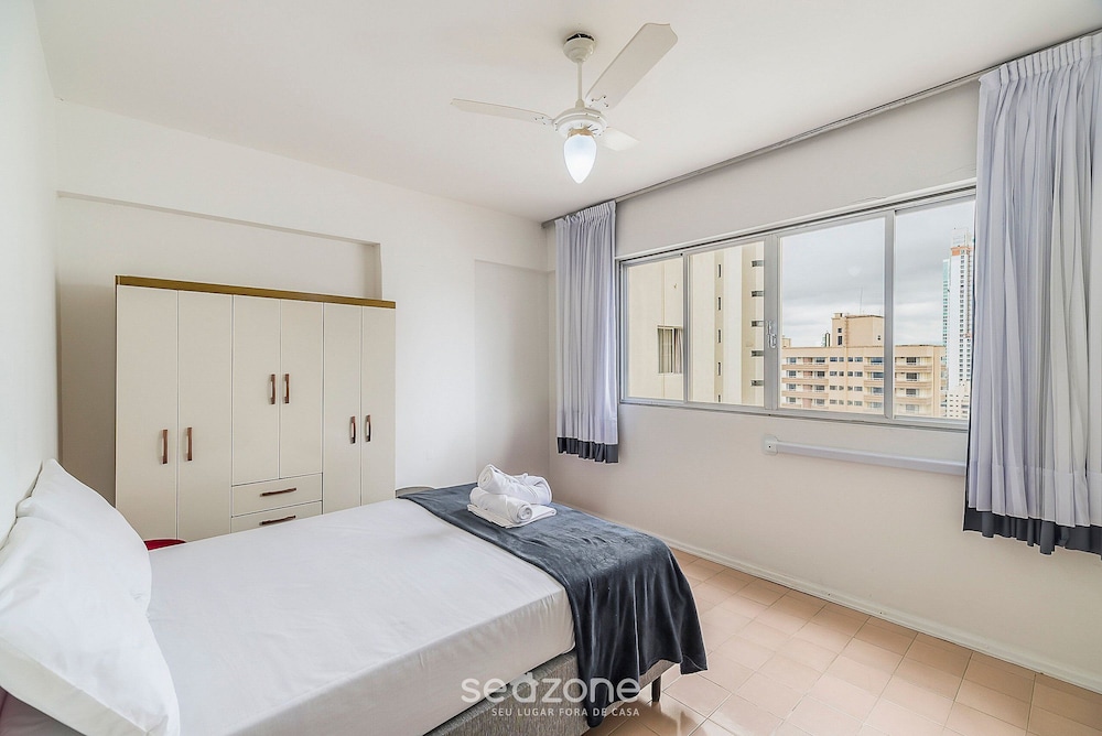 Well-located ap in Beachfront Condominium Iptr0171