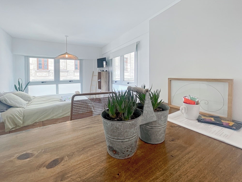 Ayres Suites Moreno
