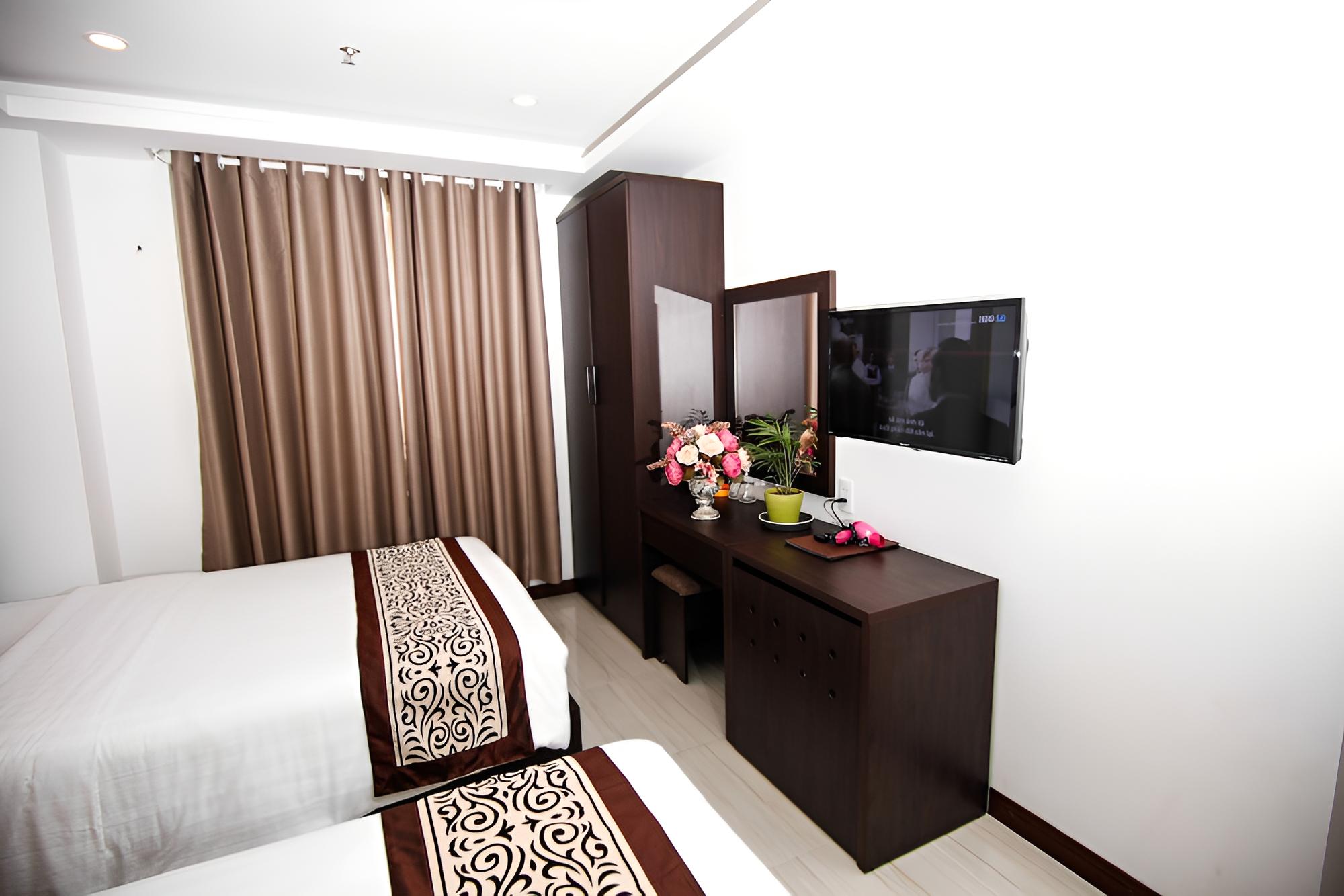 Lucky Star Hotel