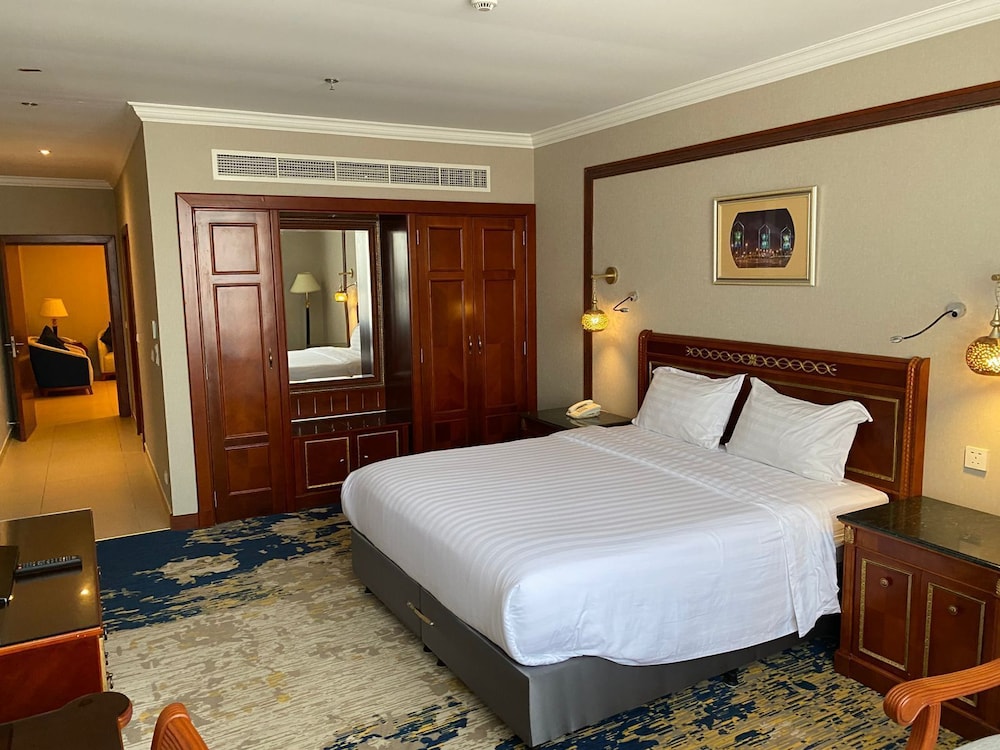 ELITE PARK HOTEL