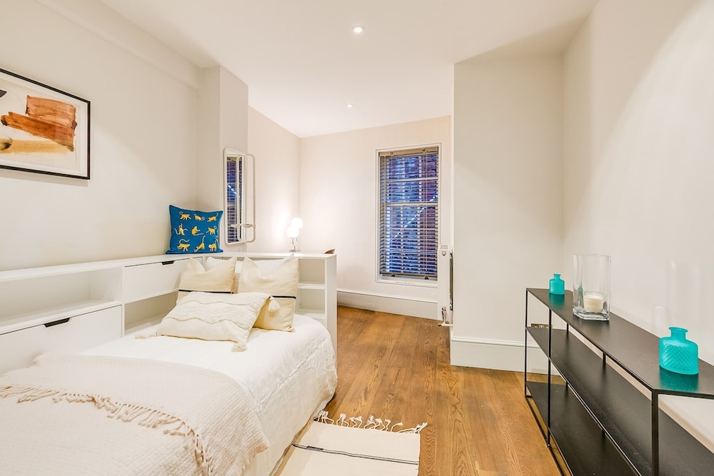 Charming Spacious 5 Bed Mews House - Kensington