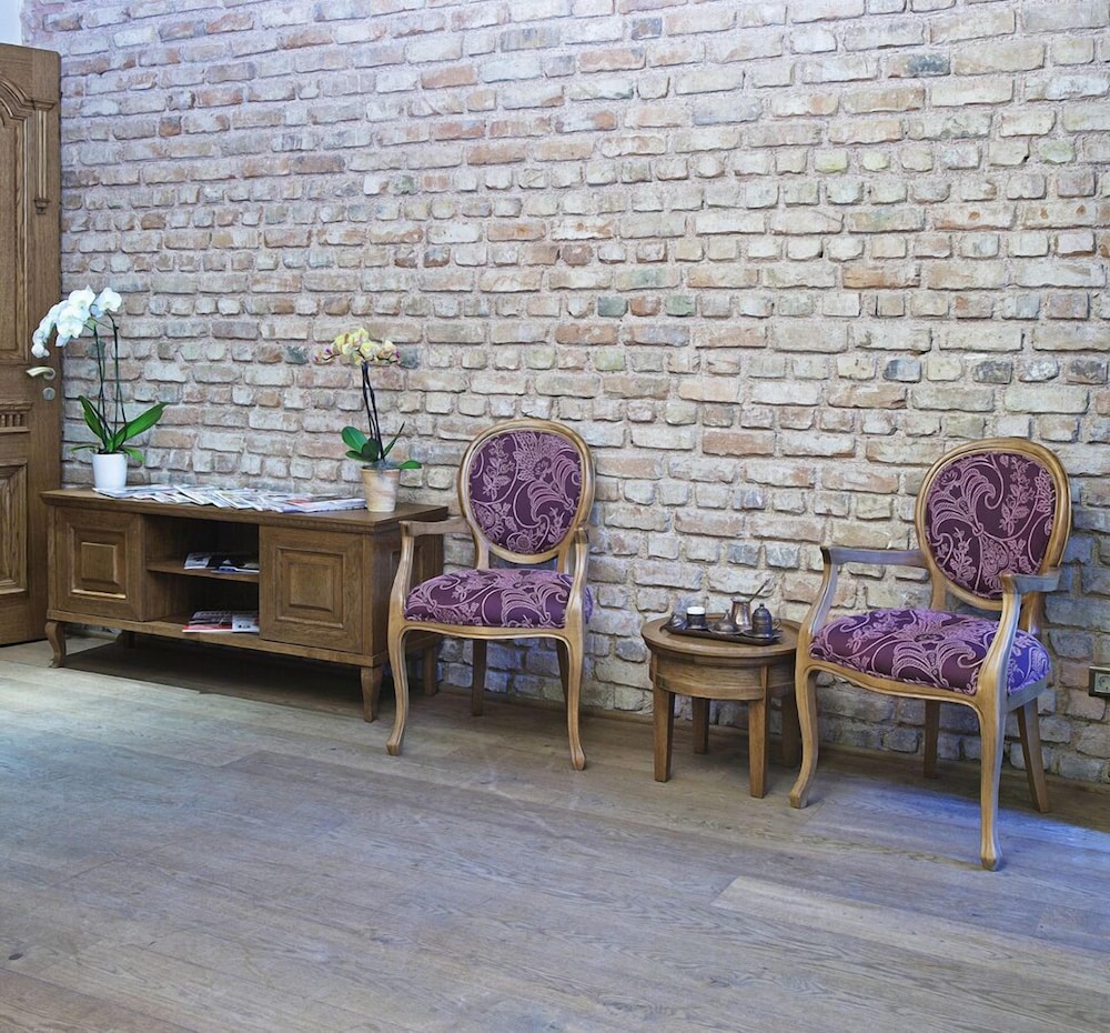 Celine Otel - Image 37