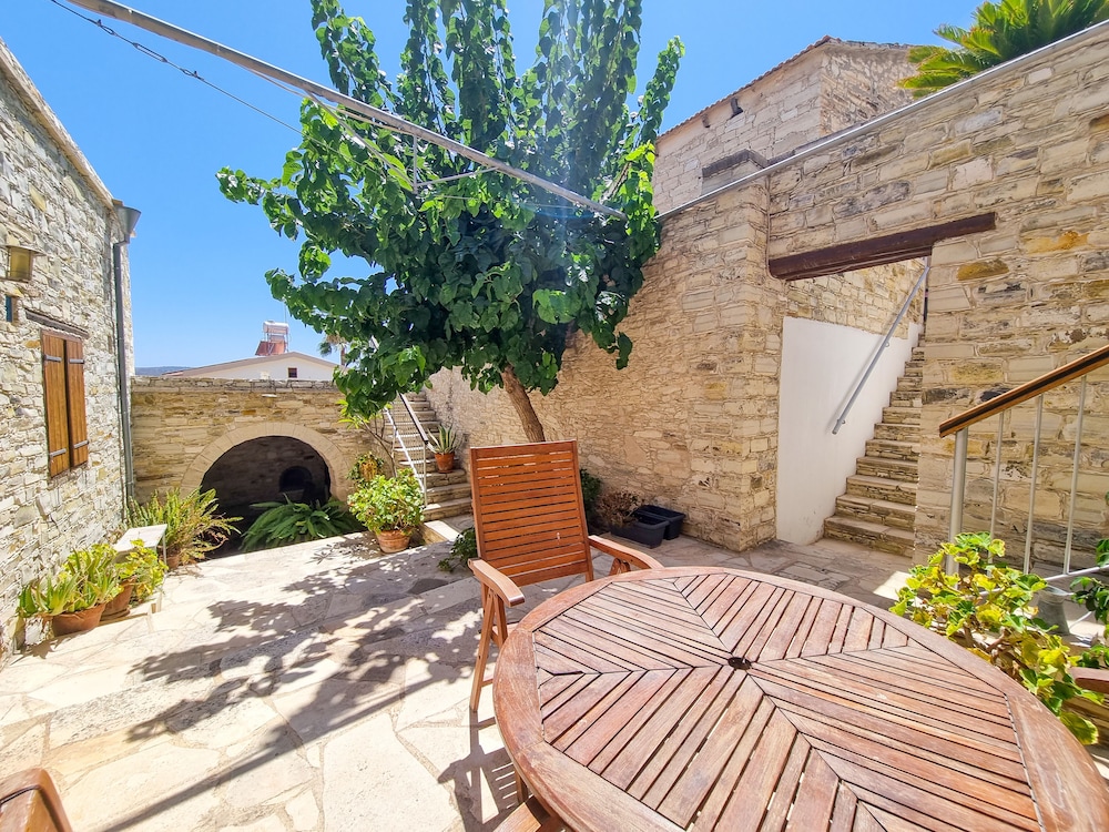 Traditional Village Pool Apartment