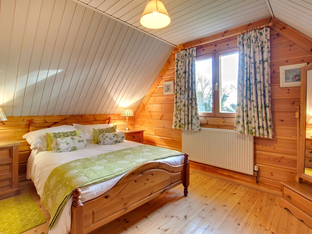 Apple Tree Lodge view 2