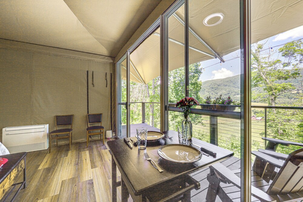 Mtn-view Deck: Scenic Glamping Getaway Near Boone!