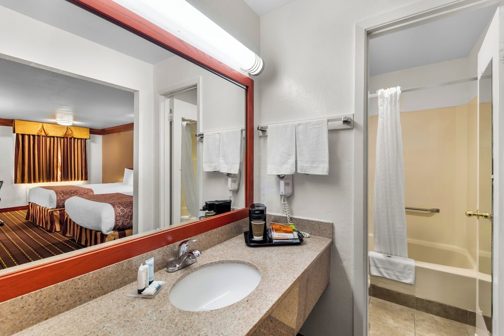 Scottish Inn Decatur