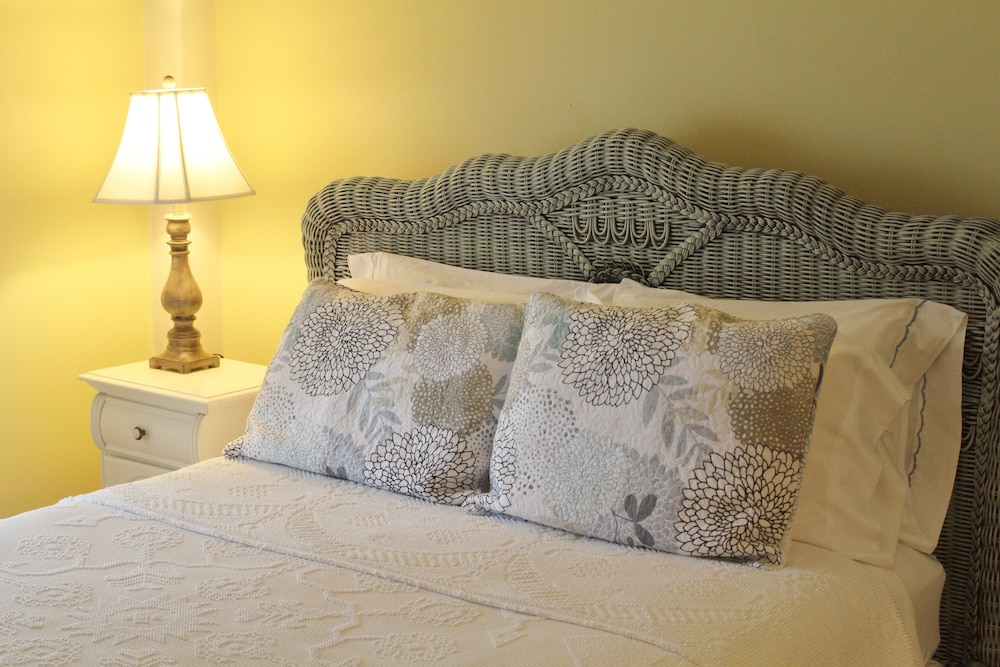 King Hill Inn & Kitchen