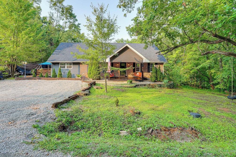 Otter Creek Rec Area On-site! Serene Family Home