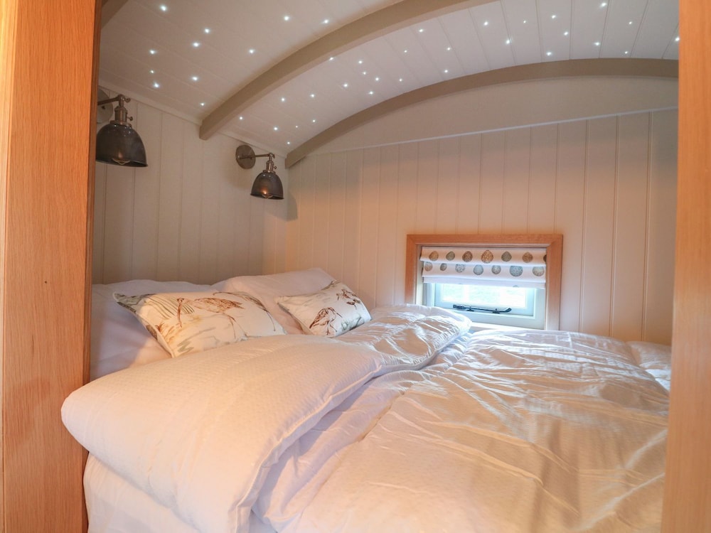 Herbie's Shepherds Hut at Shepherds Lodge