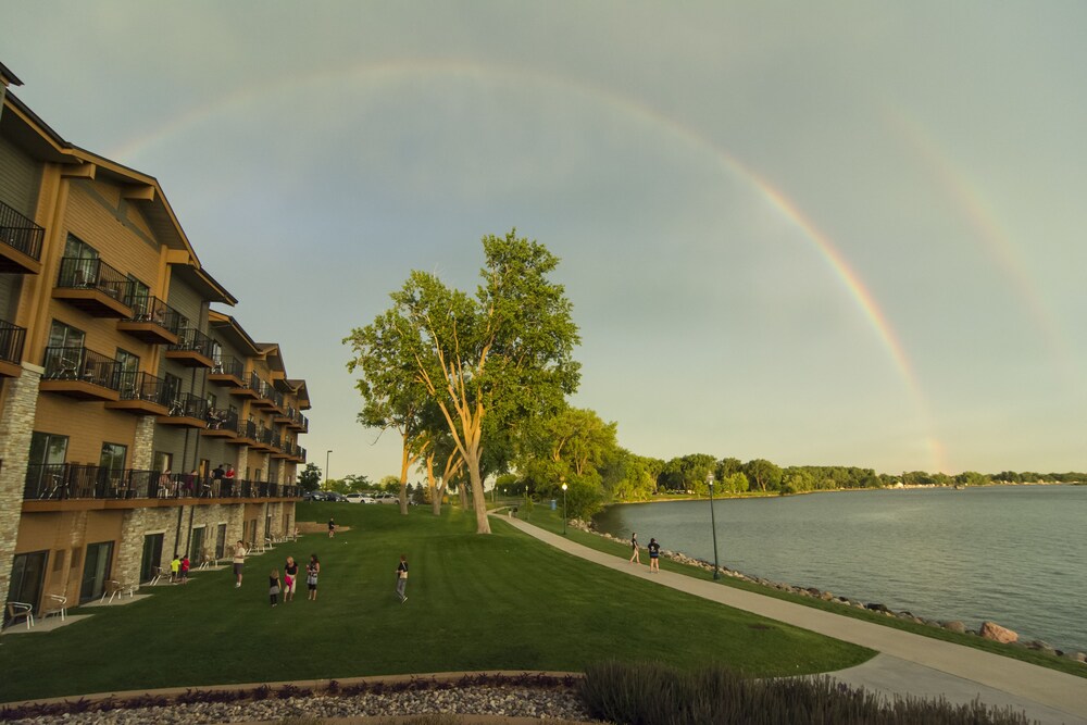 King's Pointe Waterpark Resort - Property Image 20