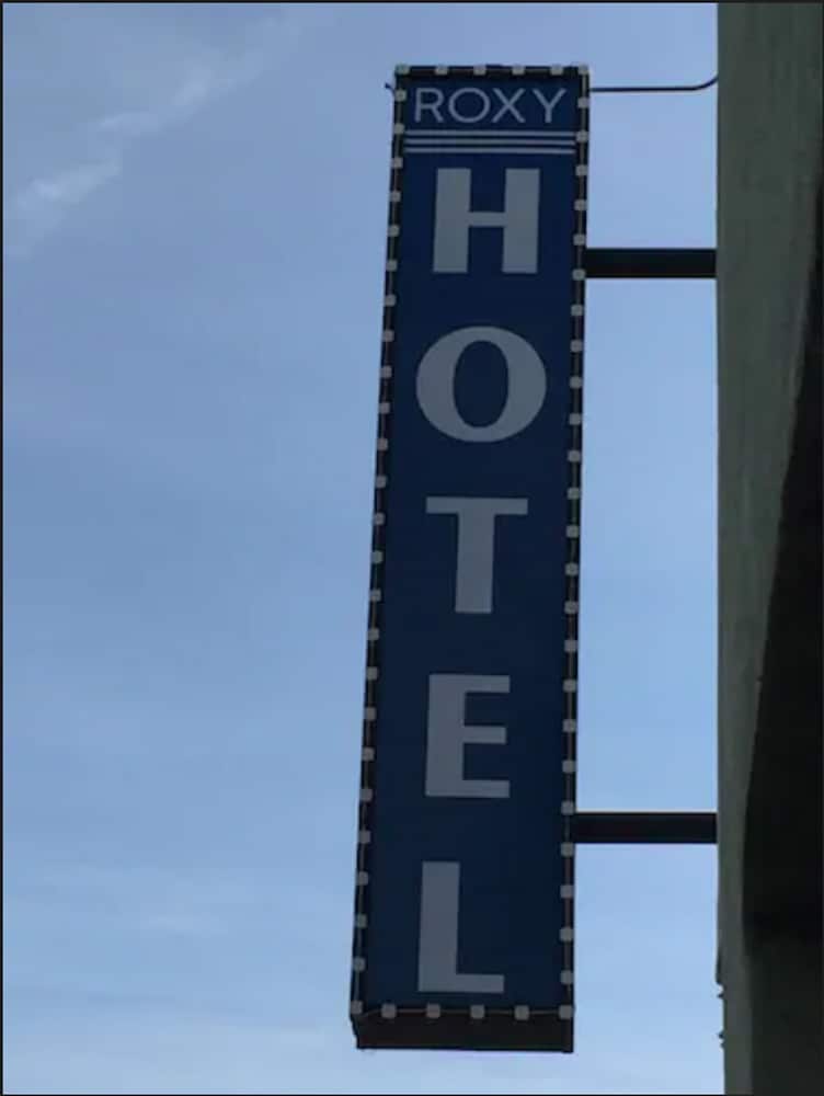 Hollywood Roxy Hotel
