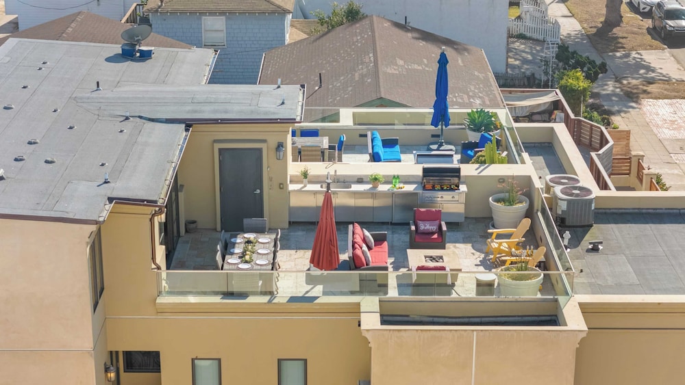 Windansea by Avantstay Private Rooftop Patio, 2 Blocks to Beach & Town