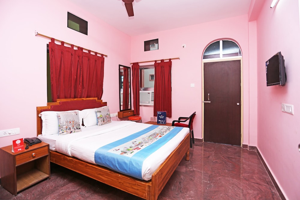 OYO 9090 Hotel Royal Annex