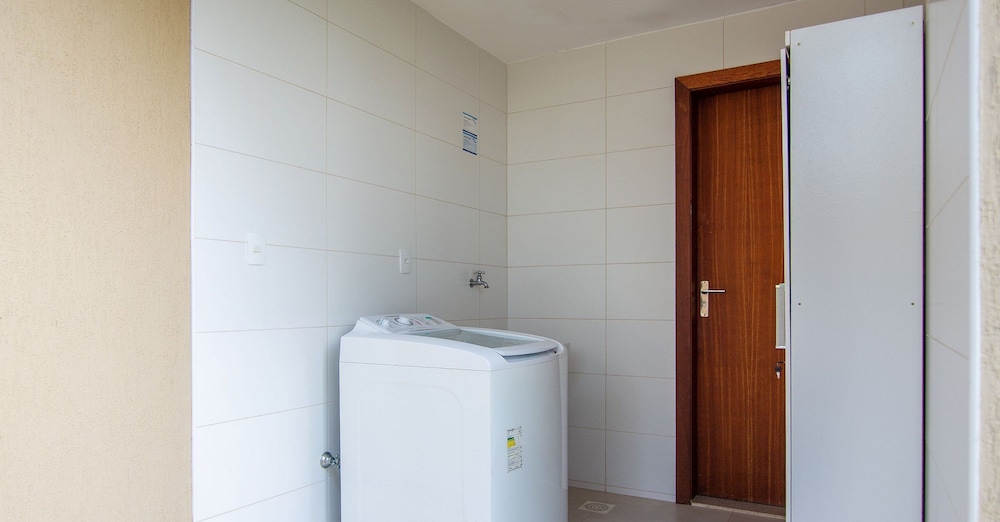 Bz15 Casa 200 metros da praia 4 suítes