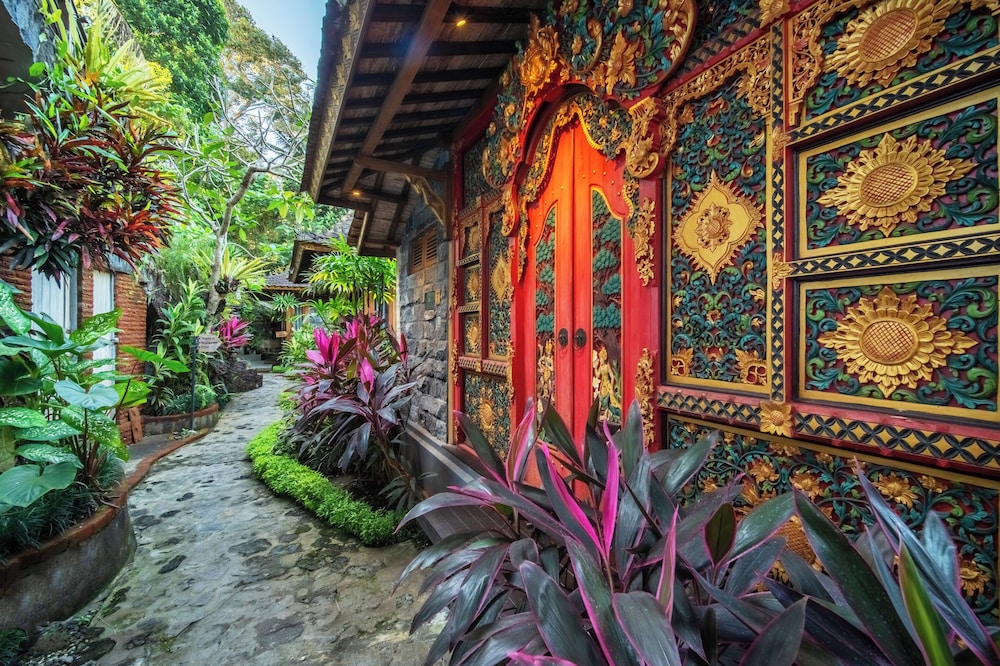 Parvati Retreat Villas