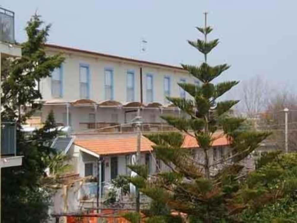 Aquamarine Residence