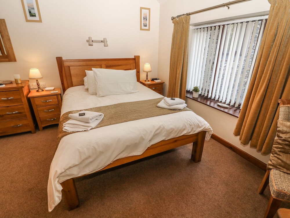 Juniper Cottage view 3