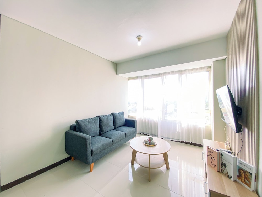 Good Designed and Homey 3BR Nifarro Park Apartment