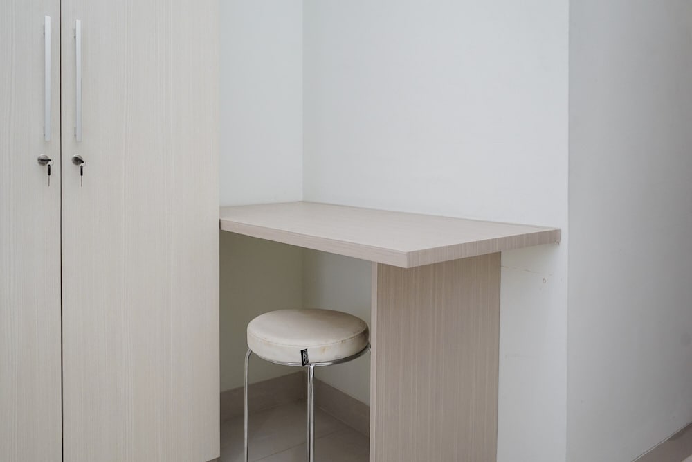 Comfort and Nice Studio Apartment at Springwood Residence