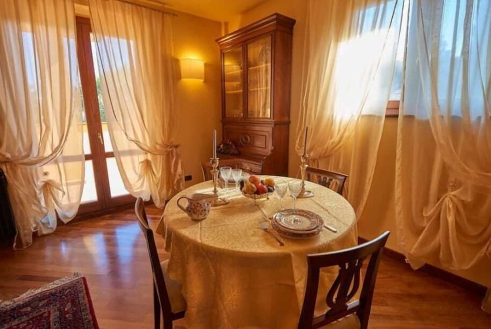 Villa Pali en Marsciano — dining