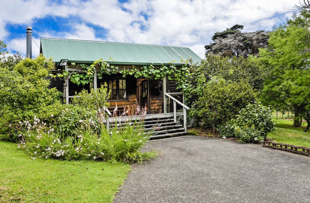 Vineyard Cottages