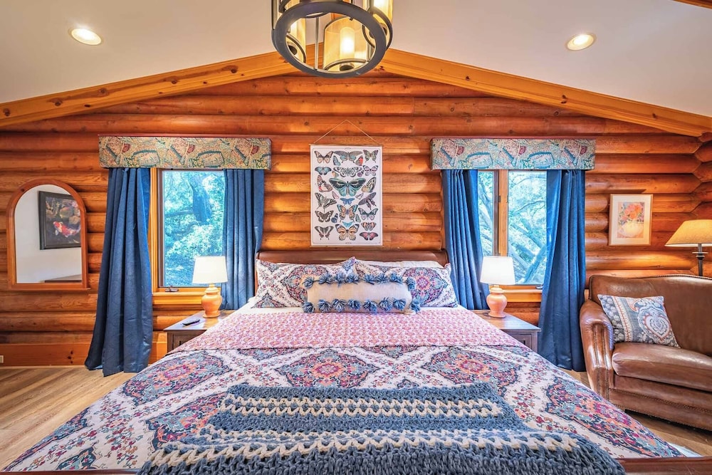 Oakwood Lodge