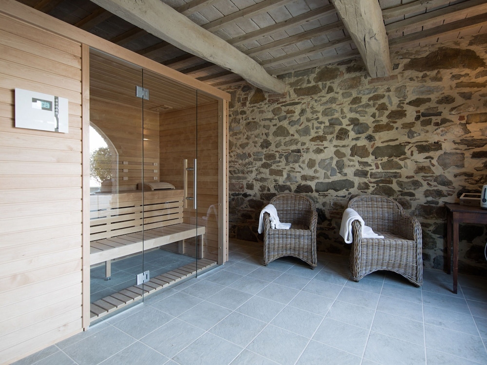 Holiday Home Magione Lake View Pool view 3