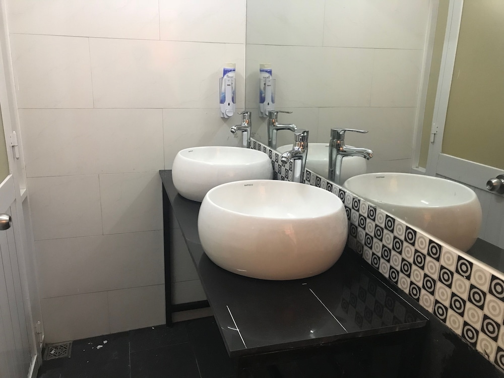 Wanderlust Saigon Hostel