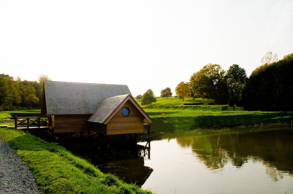 AquaLodge