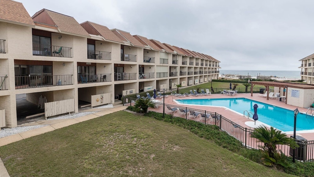 Gulf Side Townhomes 20 2 Bedroom Condo view 4