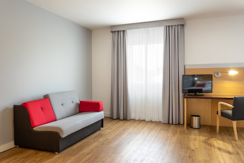 Oeiras Vacations - Holiday Inn Express Lisbon - Oeiras, an IHG Hotel - Property Image 32