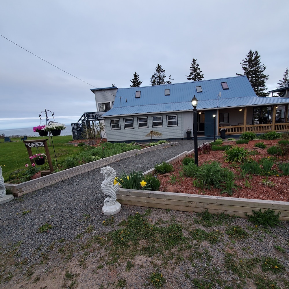 The Cliffside Inn