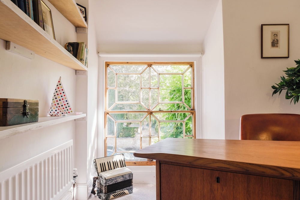 Historic 3 BD Cottage in the Cotswolds
