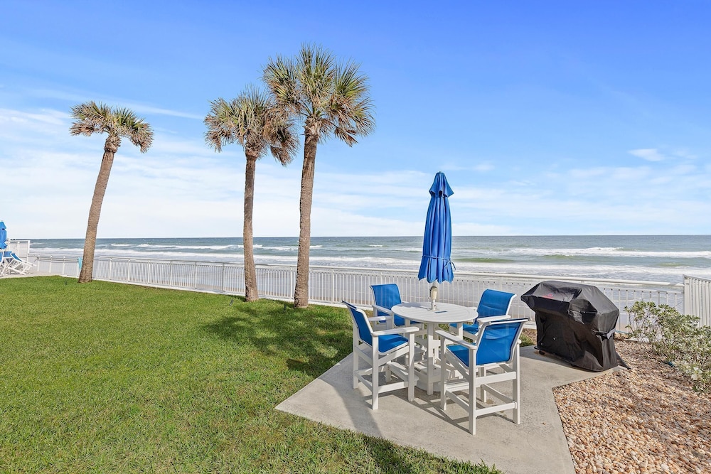 Surfside Club 503