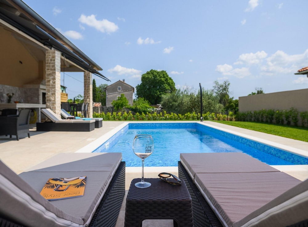 Villa in Serene Location