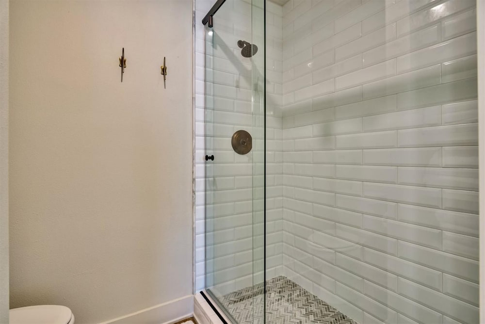 Beachfront Townhome in Seacrest + Free Tickets: Bikes, Dolphin Cruise & More!