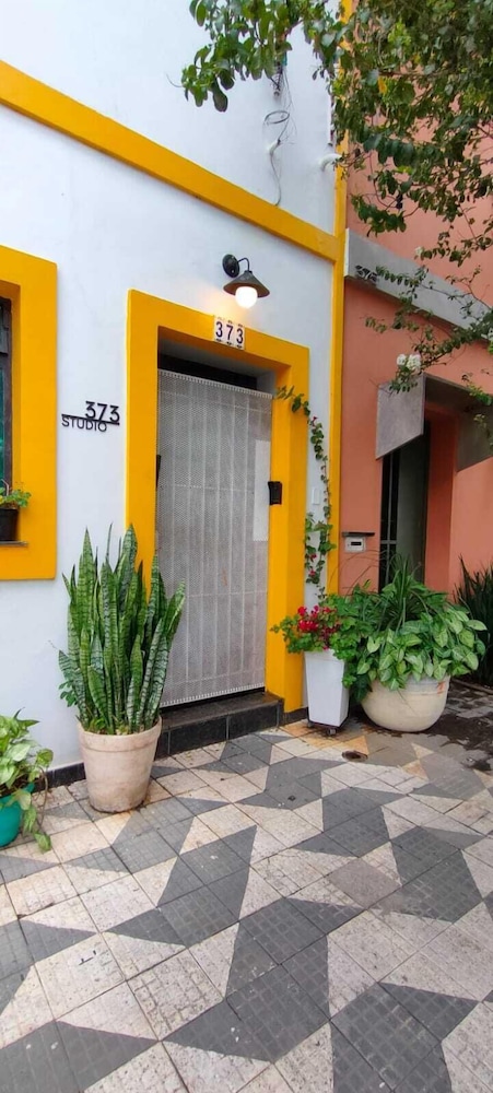Hospedaria Casa 373