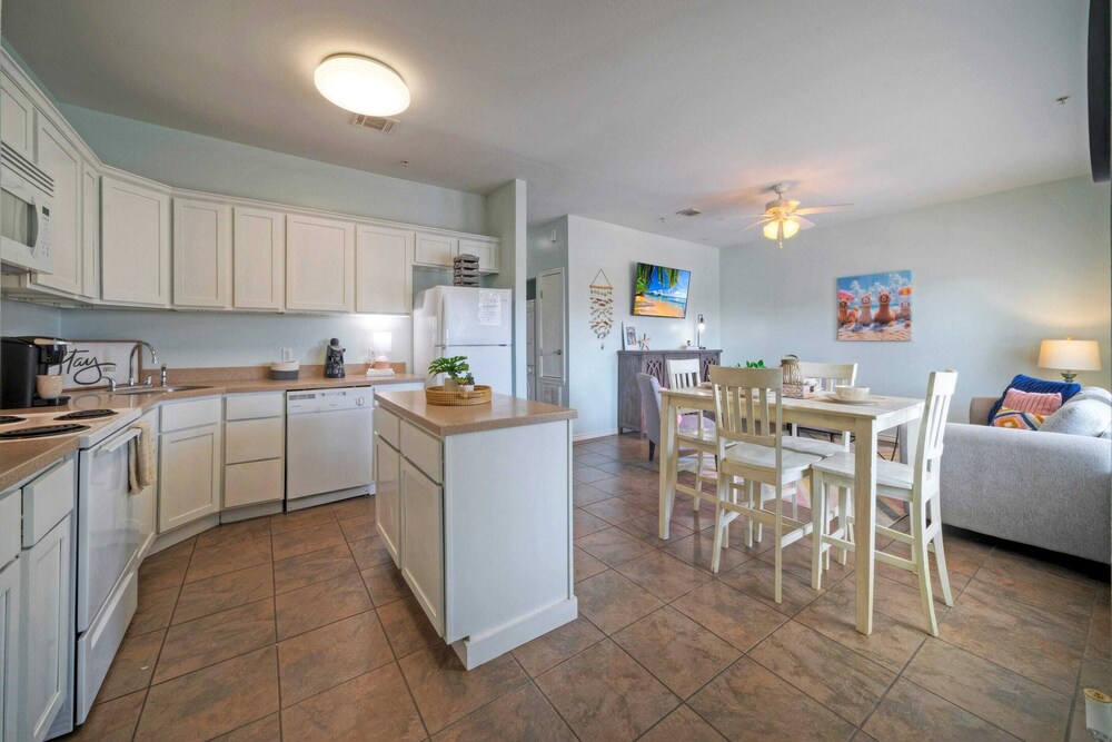 9 Costa Bahia Condos Sleeps 48 + Pool Minutes to the Beach