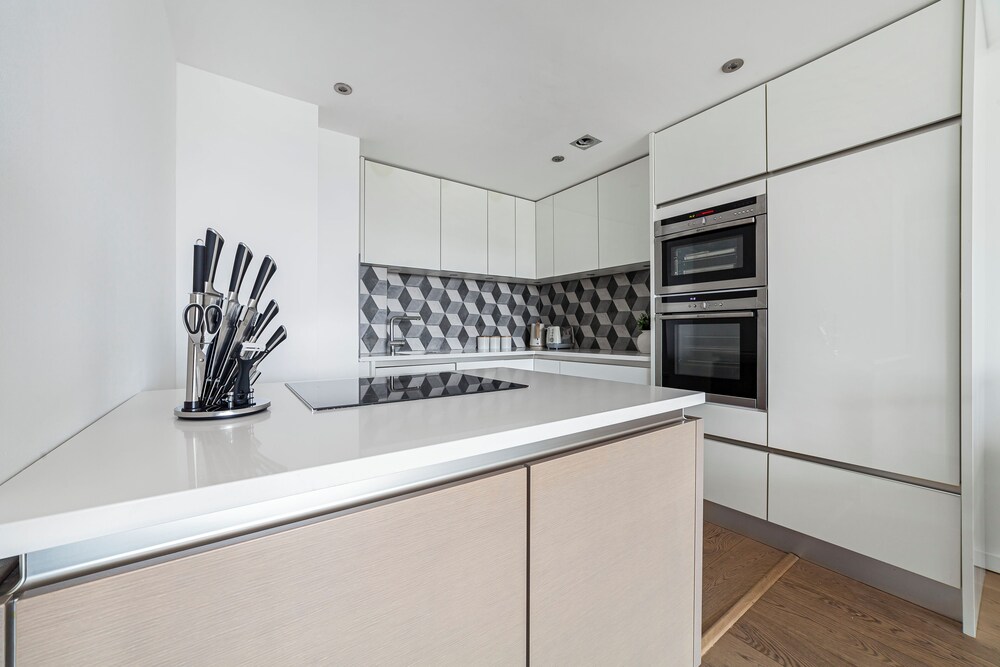 The Lambeth Apartment