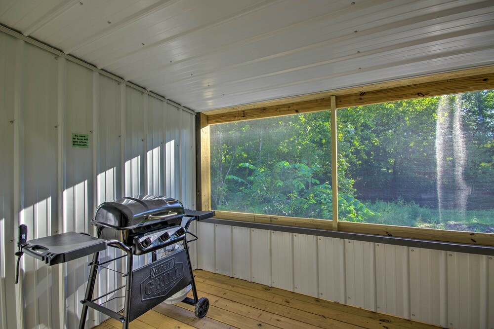 Florence Vacations - Unique Creekside Escape - Enjoy On-site Goats! - Property Image 9