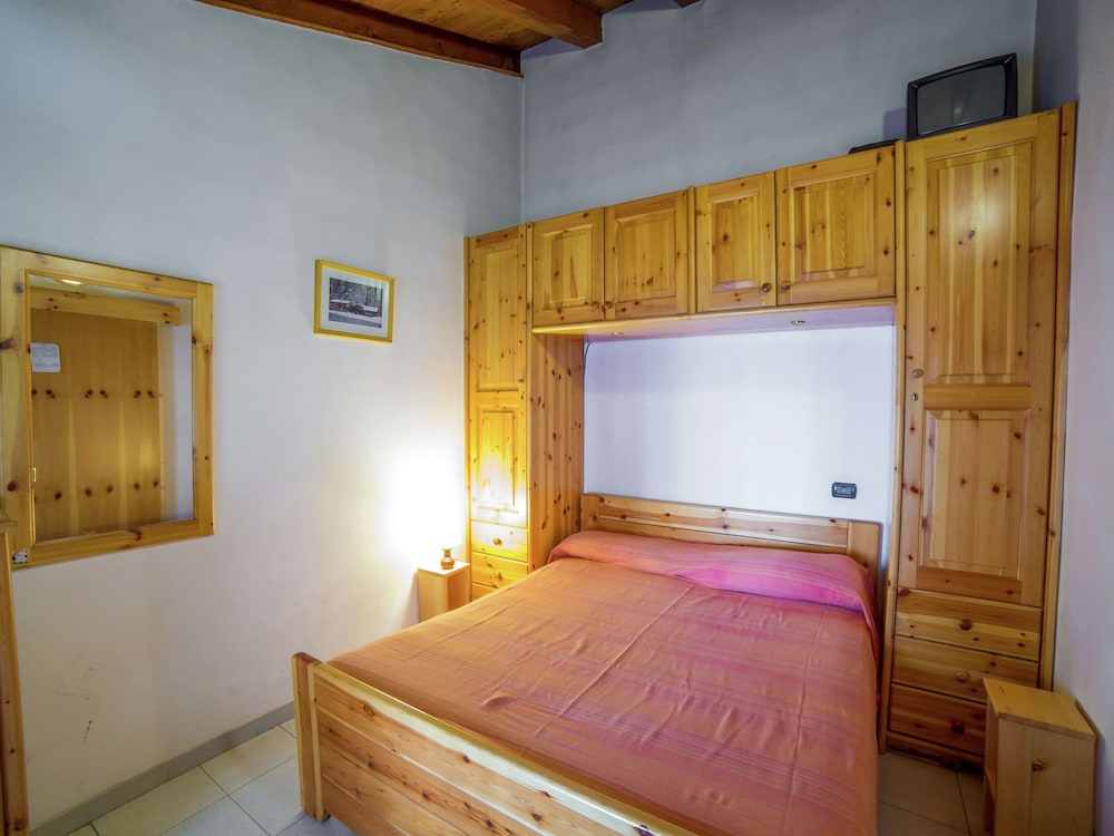 Apartment in Antey-saint-andre Near Ski Area view 4