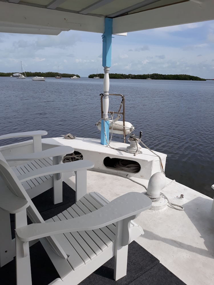 Mangrove Marina and Resort Aqualodge Houseboats