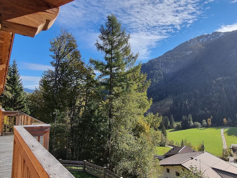 Chalet in Saalbach With Panoramic Sauna