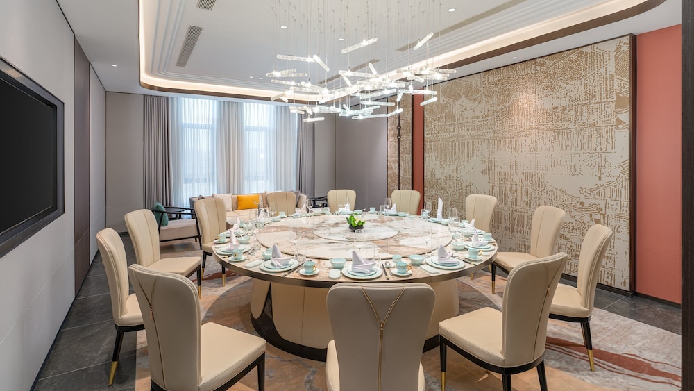 Holiday Inn Liaoyuan City Center by IHG